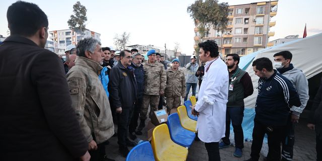 Bakan Dönmez'den arama kurtarma ekiplerine ziyaret