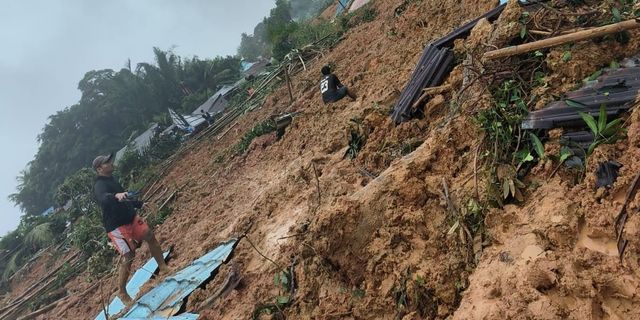 Endonezya'da toprak kayması: 11 ölü, 50 kayıp