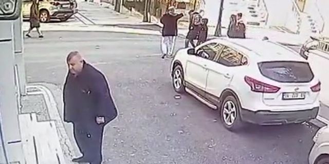 Rast gele ateş ederek 3 kişiyi vurdu!