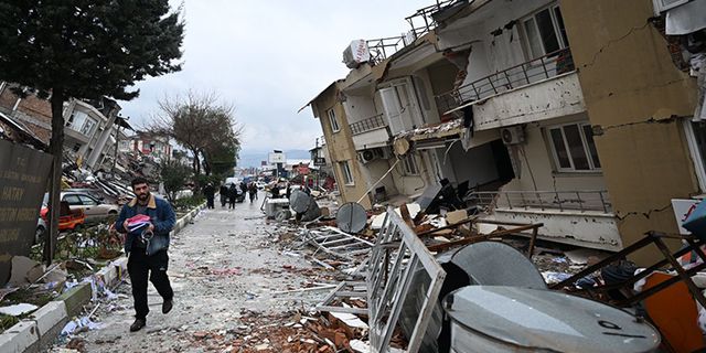 Yerini değiştiren depremzedelerin hakları korunacak!