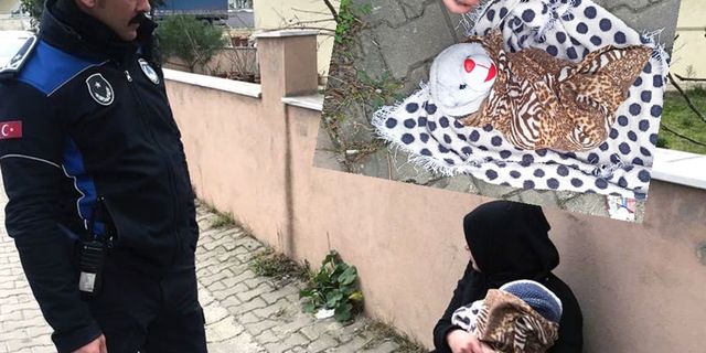 Bu da oyuncak bebekli dilenci!