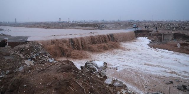 Irak'ta köprü çöktü