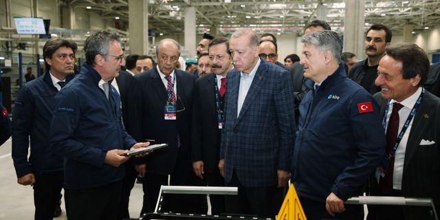 Erdoğan: Her 3 dakikada bir araç üretiliyor!