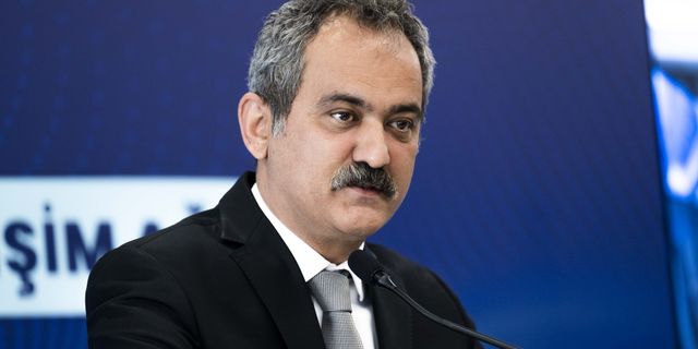 Bakan Özer: 15 Mayıs Pazartesi günü okullar tatil