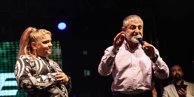 Nebati ve Kibariye aynı sahneye çıktı!