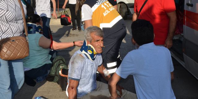 Antalya'da feci kaza: Çok sayıda yaralı var!