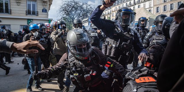 Fransa’daki olaylı 1 Mayıs’ta yaklaşık 200 gözaltı