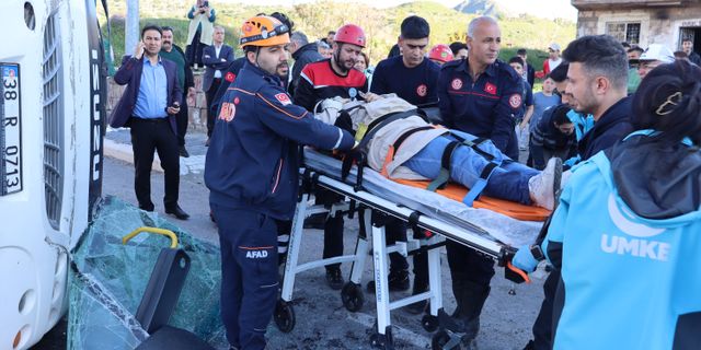 Kayseri'de can pazarı: 33 yaralı