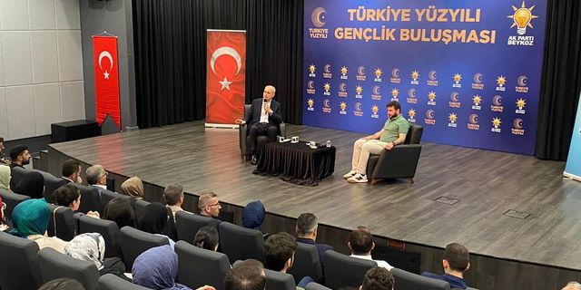 Siyasette gençlerin önünü açan bir iktidarız