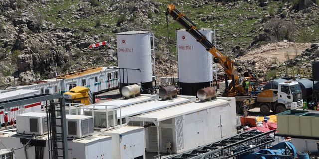 Gabar'dan petrol fışkırıyor!