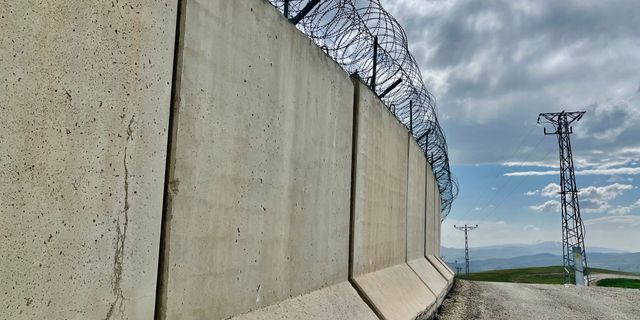 İran sınırında kuş uçurtulmuyor!