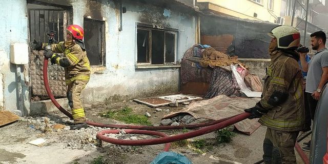 Madde bağımlısı evi yakıp terör estirdi