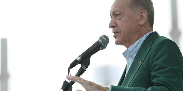 Cumhurbaşkanı Erdoğan: Kriz tellallarına kulak asmayın!