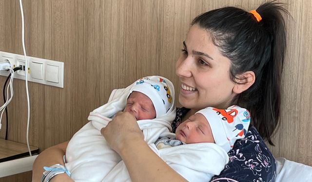 Ankara’ya gelen depremzede ikiz doğum yaptı
