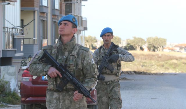 Komandolar Hatay sokaklarında!