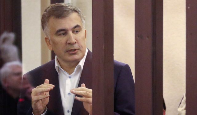 Tutuklu lider Saakaşvili'den Cumhurbaşkanı Erdoğan'a taziye mesajı