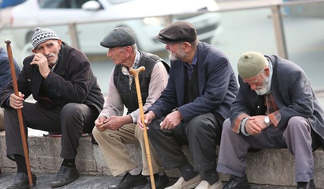 Türkiye'de beklenen yaşam süresi 77,7 yıl