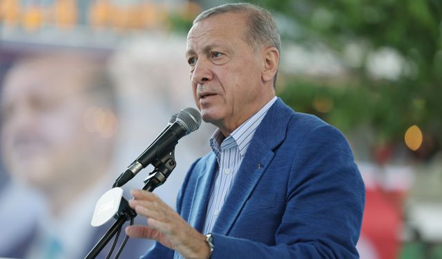 Cumhurbaşkanı Erdoğan: Biz anayasa kitapçığını fırlatmayız