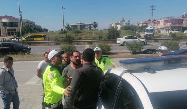Alkollü ve ehliyetsiz sürücü zincirleme kaza yaptırdı!