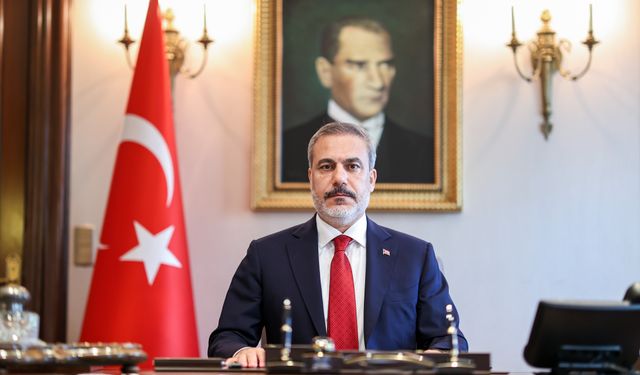 Bakan Fidan Yunan mevkidaşı ile görüştü