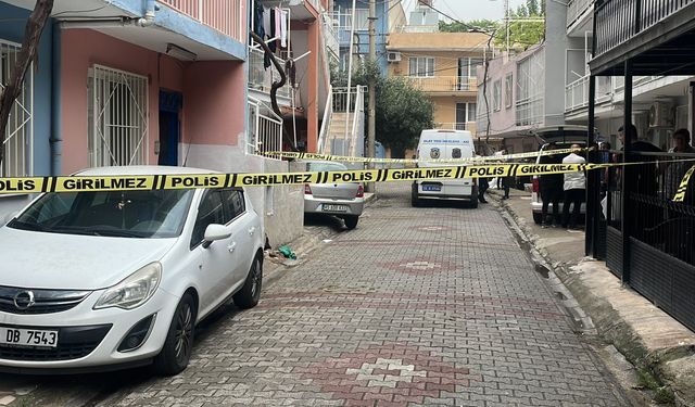 İzmir'de bir evde derin dondurucu içerisinde 4 ceset bulundu