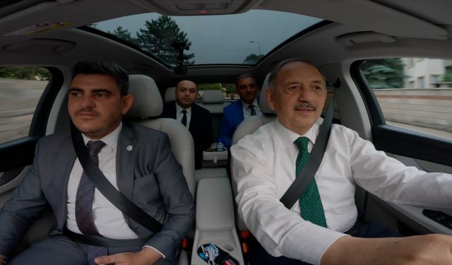 Bakan Özhaseki Togg koltuğuna geçti!
