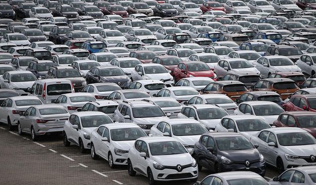 Otomotiv satışlarında rekor sürüyor