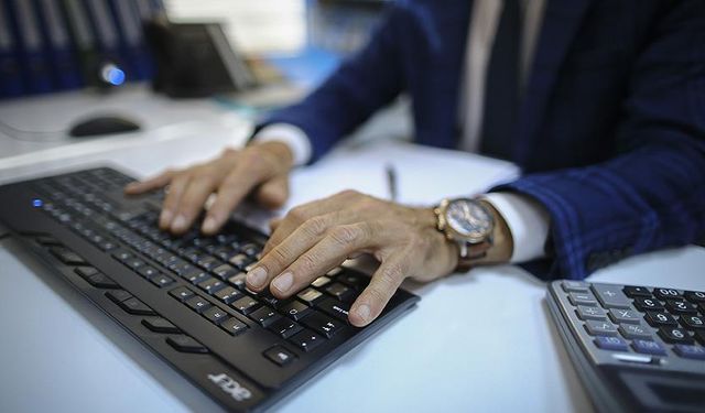İŞKUR’a 'rüşvet' operasyonu: Çok sayıda gözaltı var!