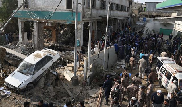 Pakistan’daki patlama 'saldırı' değil intihar!