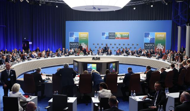 NATO-Ukrayna Komisyonu ilk kez toplandı