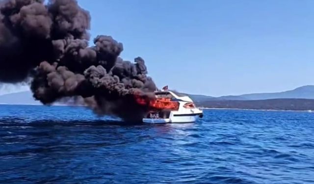 Milyon dolarlık tekne cayır cayır yandı!
