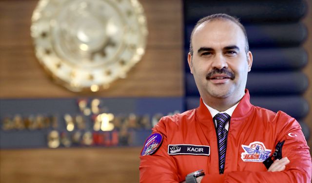 Bakan Kacır duyurdu: Dünyaca ünlü astronotlar Türkiye'ye geliyor