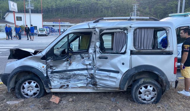 Marmaris'te feci kaza: Ölü ve yaralılar var!
