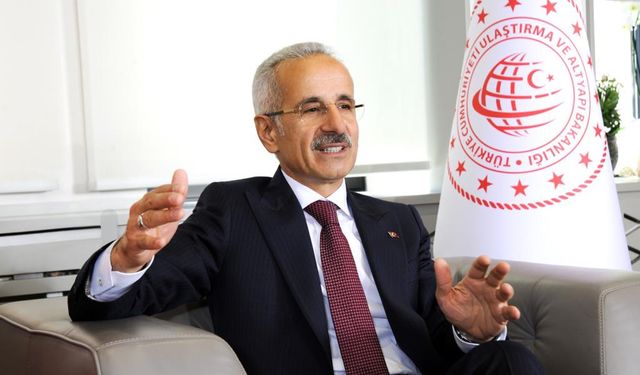 Uraloğlu: Ağustos'ta hava  taşımacılığında rekor kırıldı!