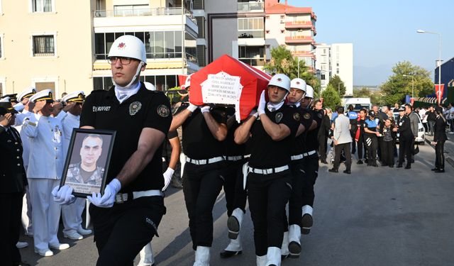 Suriye'de şehit olan polise yürek yakan veda!