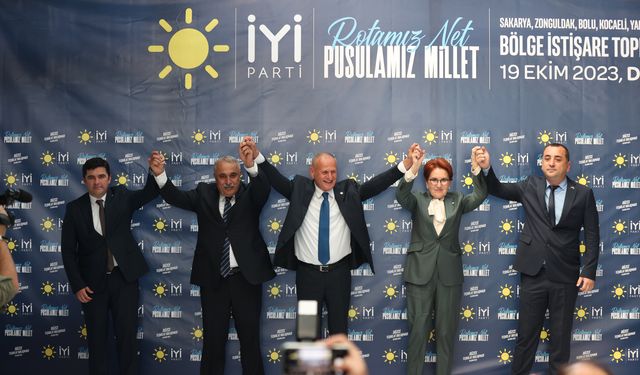 Akşener, belediye başkan adaylarını tanıttı!