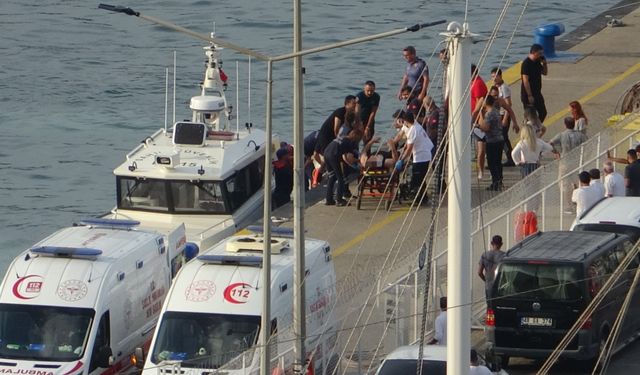 Kuru yük gemisinde patlama: 4 kişi yaralandı