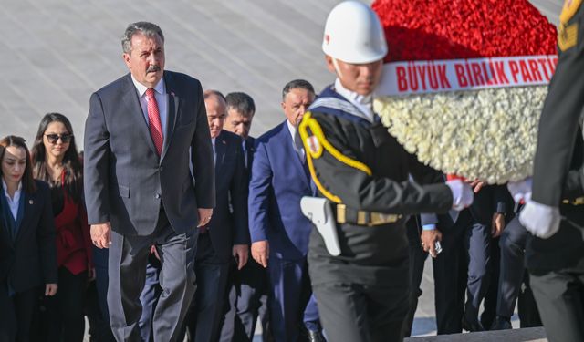 Destici, Anıtkabir'i ziyaret etti!