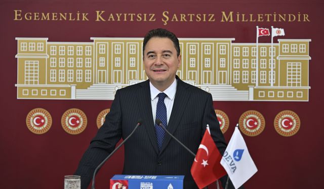 Babacan: İsrail'in Filistin'de yaptığı şeyin adı bir etnik temizliktir!