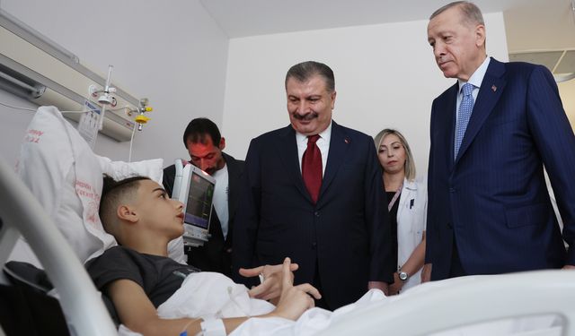 Erdoğan, Gazze'den getirilen hastaları ziyaret etti!
