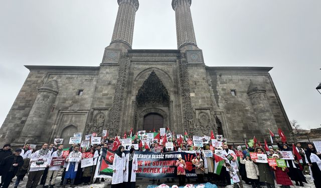 Doktorlardan Gazze için sessiz yürüyüş!