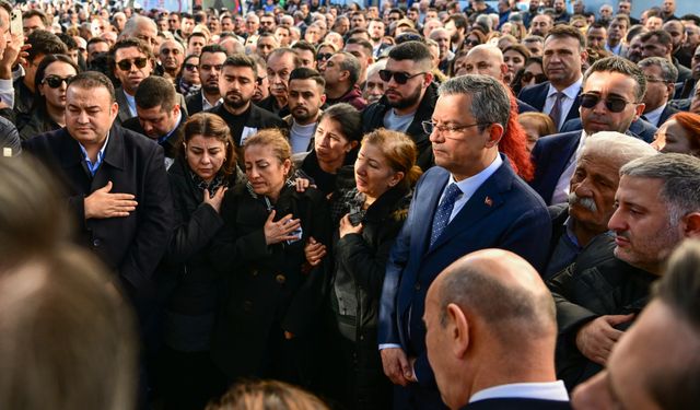 Özgür Özel İzmir'de