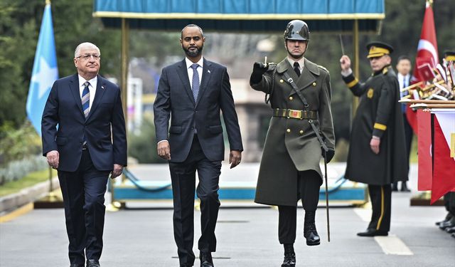 Bakan Güler, Somalili mevkidaşıyla görüştü!