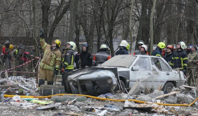 Rusya, Odessa'da apartmanı vurdu: 3 ölü, 8 yaralı