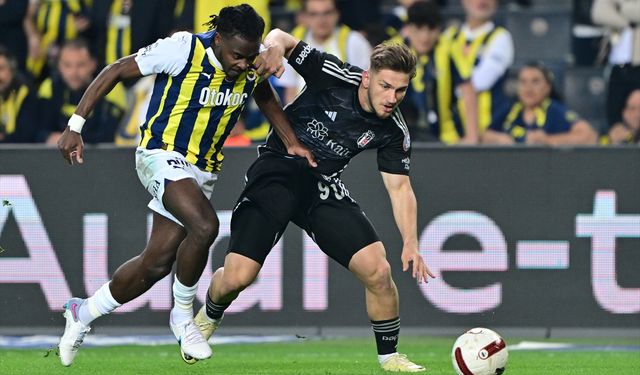 Semih Kılıçsoy'a, Fenerbahçe tribünlerinden alkış