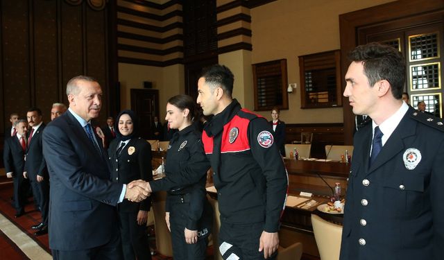 Erdoğan, Polis Teşkilatının yıl dönümünü kutladı!