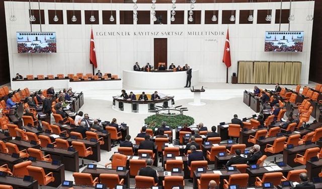 TBMM'de sandalye dağılımı değişti