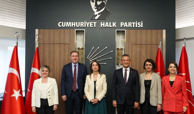 DEM Parti’den CHP’ye ziyaret