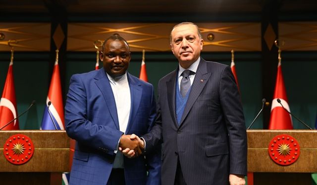 Erdoğan, Gambiya Cumhurbaşkanı ile telefonda görüştü!