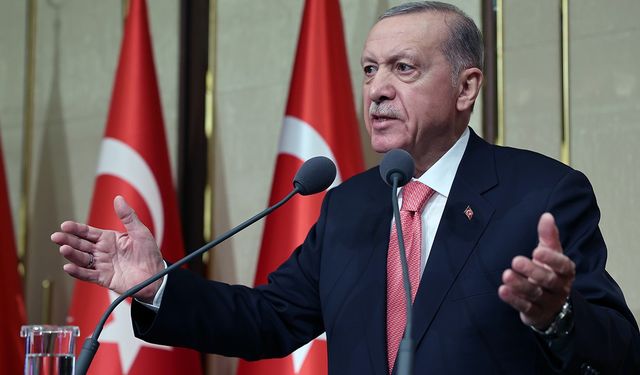 Erdoğan, İstanbul'un fethinin 571'inci yıl dönümünü kutladı!